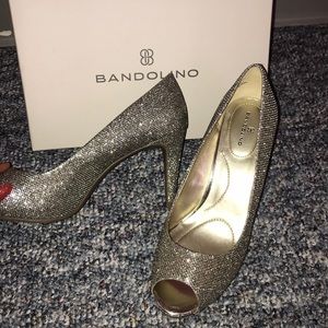 Sparkly Bandolino pumps